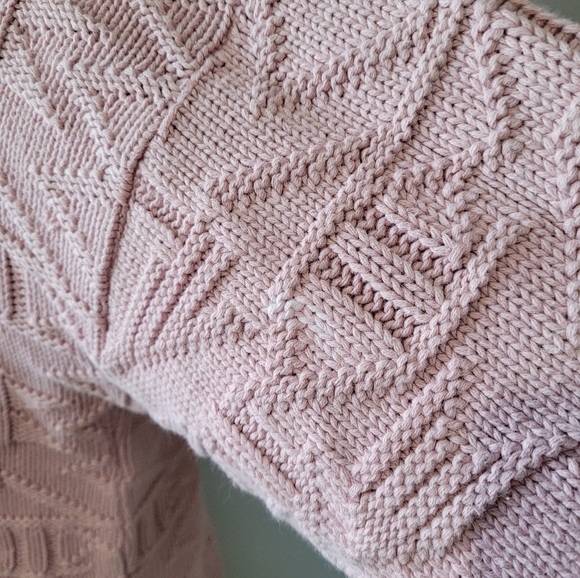 Vintage 1980s pink geometric knit cotton sweater - Picture 8 of 11